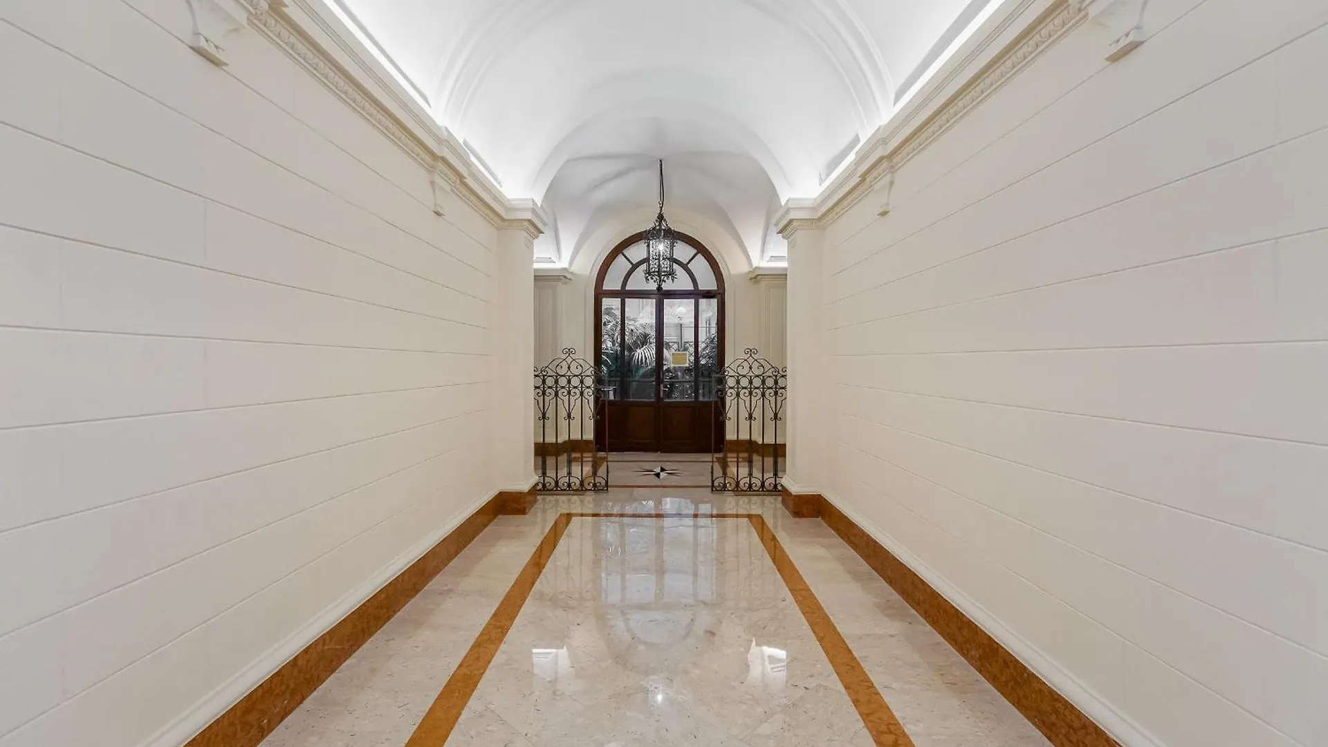 Vivilo Collection - Marche 54 Apart 4Bdr - Close To Via Veneto Rom 0*,
