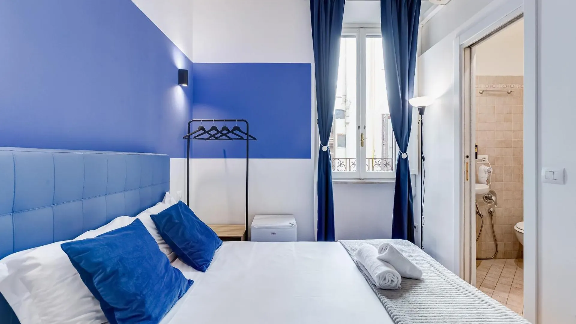Lägenhet Vivilo Collection - Marche 54 Apart 4Bdr - Close To Via Veneto Rom