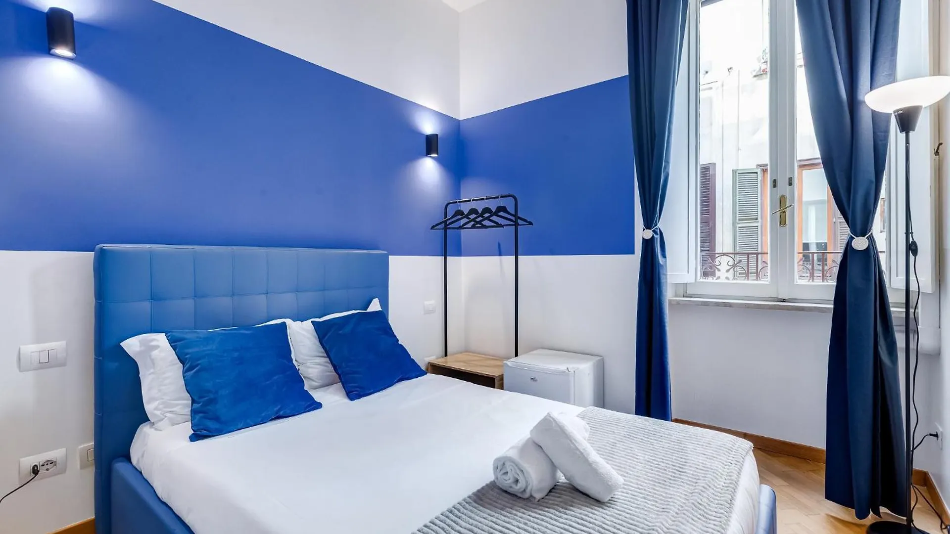 Lägenhet Vivilo Collection - Marche 54 Apart 4Bdr - Close To Via Veneto Rom